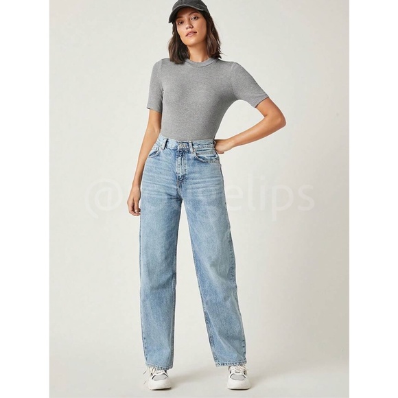 Grey Rib-Knit High Neck Short Sleeve Slim Fit Top Shirt - Picture 3 of 7